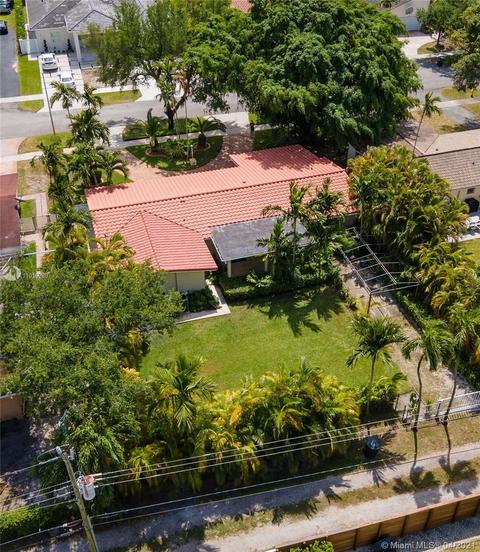 1265 Thrush Ave, Miami Springs, FL 33166 photo 37
