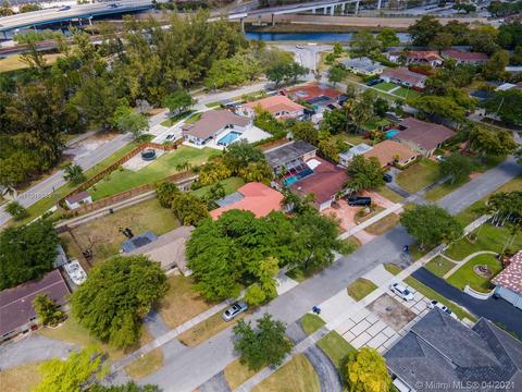 1265 Thrush Ave, Miami Springs, FL 33166 photo 46
