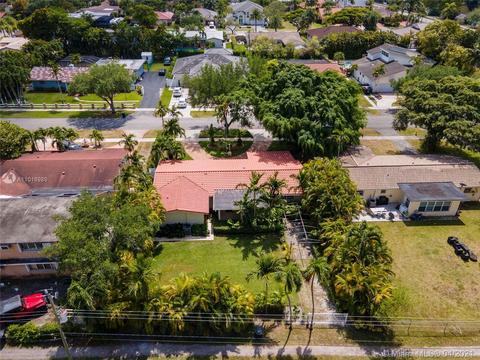 1265 Thrush Ave, Miami Springs, FL 33166 photo 38