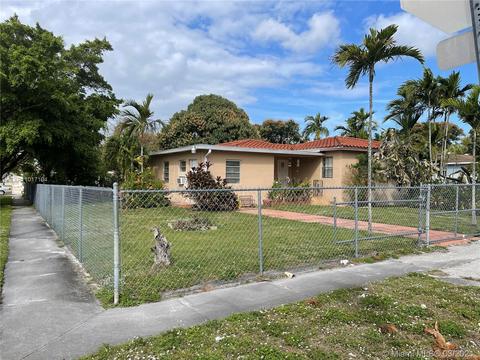505 E 37th St, Hialeah, FL 33013 photo 4