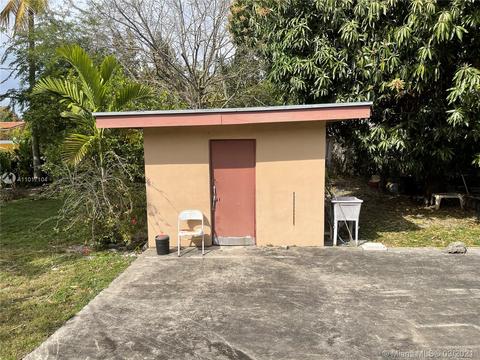 505 E 37th St, Hialeah, FL 33013 photo 12