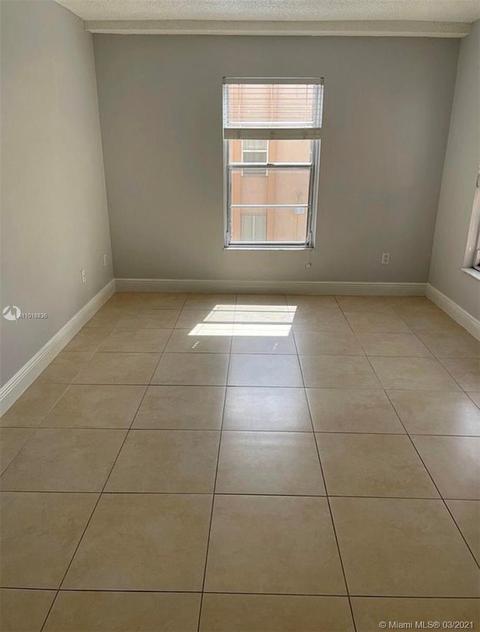 7355 W 4th Ave #313, Hialeah, FL 33014 photo 9