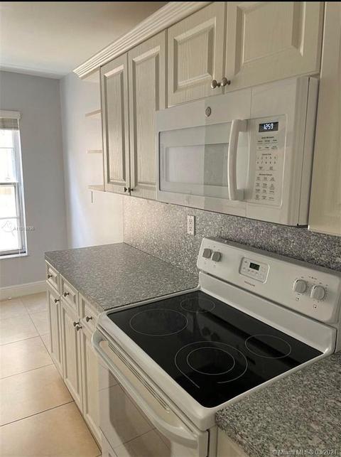 7355 W 4th Ave #313, Hialeah, FL 33014 photo 3