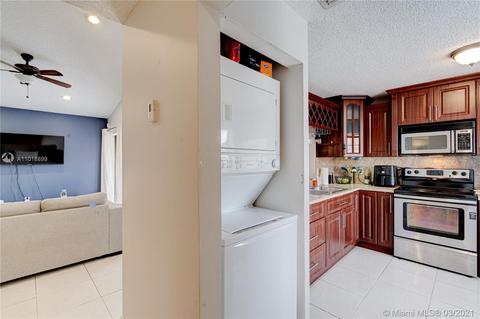 Undisclosed, Hialeah, FL 33015 photo 8