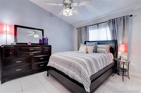 Undisclosed, Hialeah, FL 33015 photo 21