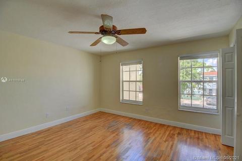 1370 W 69th St, Hialeah, FL 33014 photo 23
