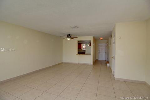 1370 W 69th St, Hialeah, FL 33014 photo 13
