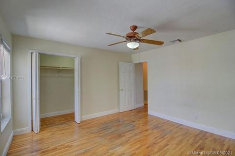 1370 W 69th St, Hialeah, FL 33014 photo 24