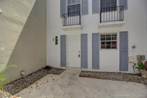 1370 W 69th St, Hialeah, FL 33014 photo 4