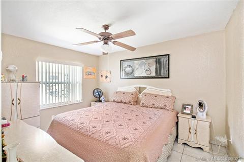 1271 W 76th St, Hialeah, FL 33014 photo 21