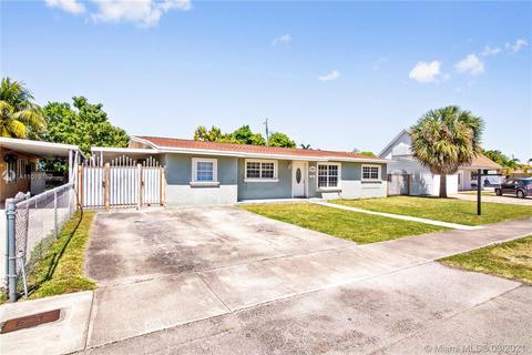 1271 W 76th St, Hialeah, FL 33014 photo 2