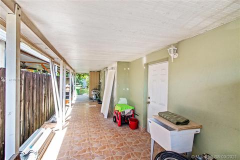1271 W 76th St, Hialeah, FL 33014 photo 23