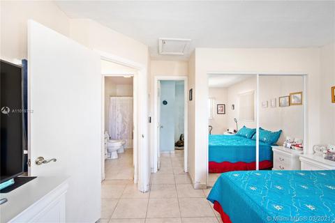 1271 W 76th St, Hialeah, FL 33014 photo 10