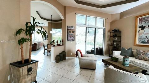 2558 Eagle Run Ln, Weston, FL 33327 photo 25
