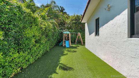 1110 Granada Blvd, Coral Gables, FL 33134 photo 4