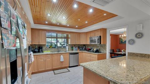 1110 Granada Blvd, Coral Gables, FL 33134 photo 12
