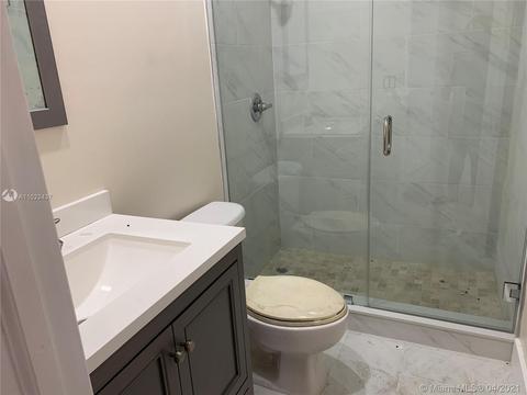 331 E 54th St, Hialeah, FL 33013 photo 2