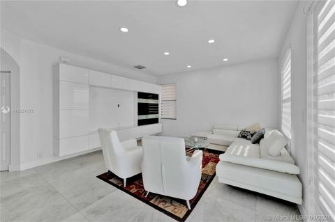 8762 W 33rd Ave, Hialeah, FL 33018 photo 16