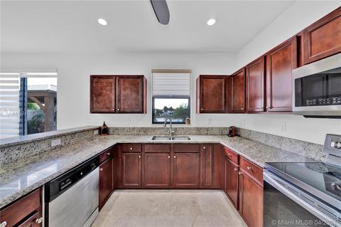 8762 W 33rd Ave, Hialeah, FL 33018 photo 13