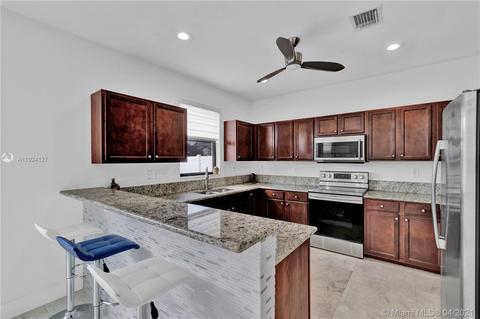 8762 W 33rd Ave, Hialeah, FL 33018 photo 12