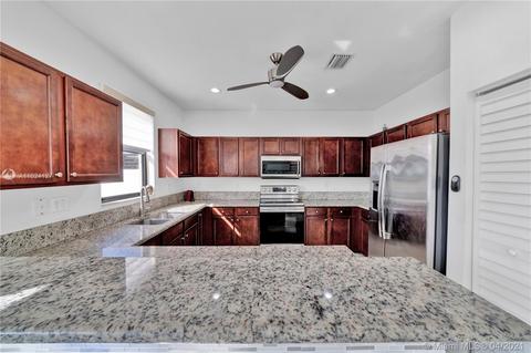 8762 W 33rd Ave, Hialeah, FL 33018 photo 15