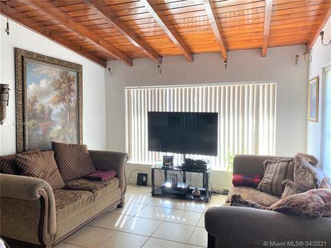 731 Hialeah Dr, Hialeah, FL 33010 photo 3