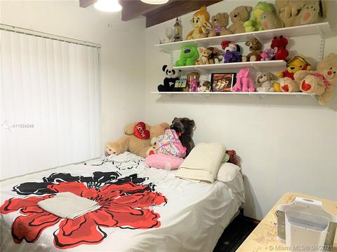 731 Hialeah Dr, Hialeah, FL 33010 photo 9