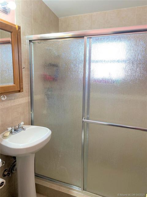 731 Hialeah Dr, Hialeah, FL 33010 photo 7