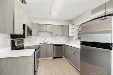 417 Pittsburgh Dr, Jupiter, FL 33458 photo 4