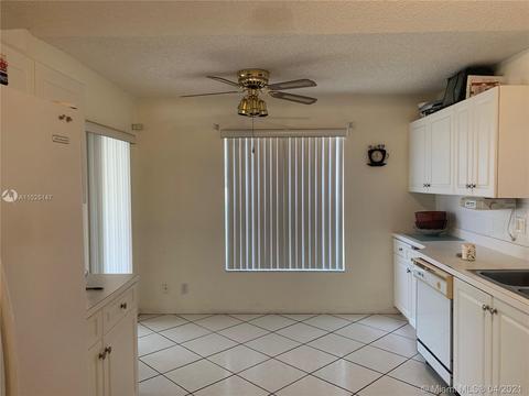 6595 Skipper Ter, Margate, FL 33063 photo 10
