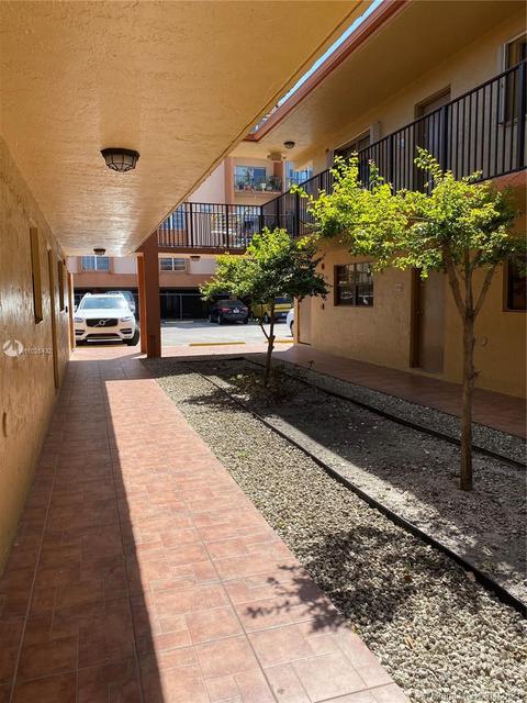 339 W 68th St #103, Hialeah, FL 33014 photo 2