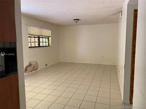 339 W 68th St #103, Hialeah, FL 33014 photo 4