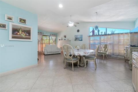 301 E 41st St, Hialeah, FL 33013 photo 8