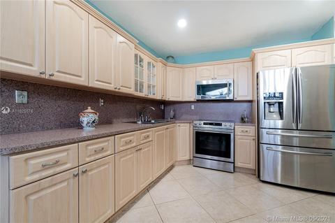 301 E 41st St, Hialeah, FL 33013 photo 12