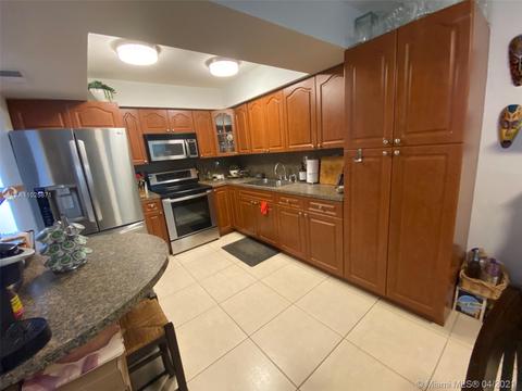 1870 W 73rd Pl, Hialeah, FL 33014 photo 7