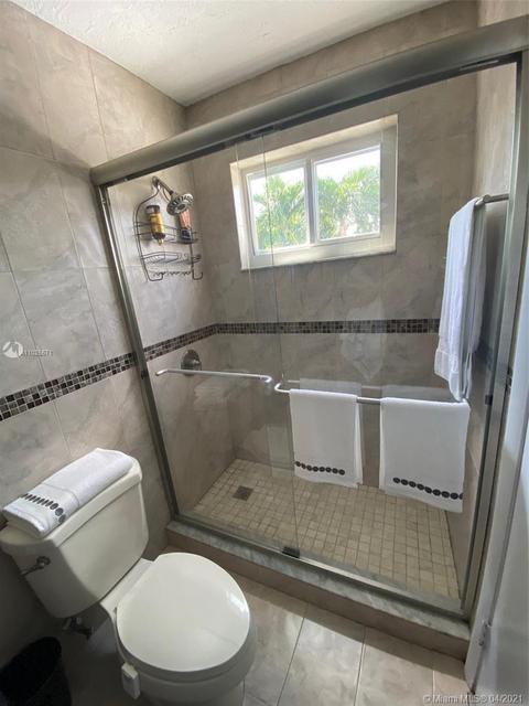 1870 W 73rd Pl, Hialeah, FL 33014 photo 14