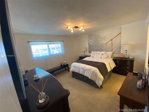 1870 W 73rd Pl, Hialeah, FL 33014 photo 16