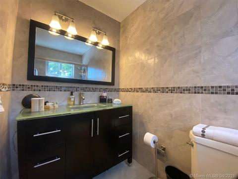 1870 W 73rd Pl, Hialeah, FL 33014 photo 15