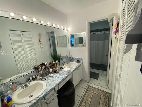 1870 W 73rd Pl, Hialeah, FL 33014 photo 18