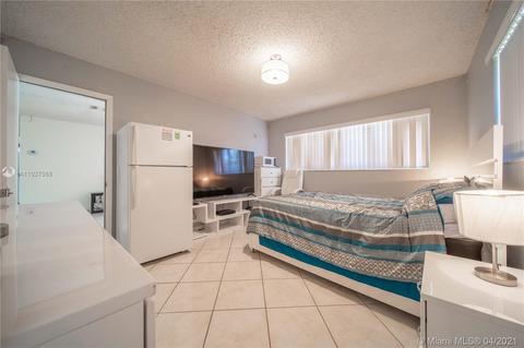 241 E 13th St, Hialeah, FL 33010 photo 12