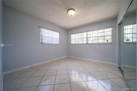 241 E 13th St, Hialeah, FL 33010 photo 17