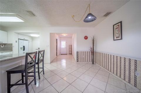 241 E 13th St, Hialeah, FL 33010 photo 5