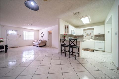 241 E 13th St, Hialeah, FL 33010 photo 10