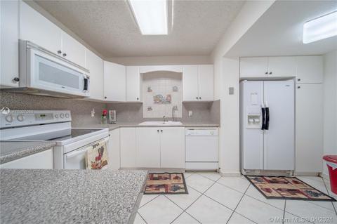 241 E 13th St, Hialeah, FL 33010 photo 7