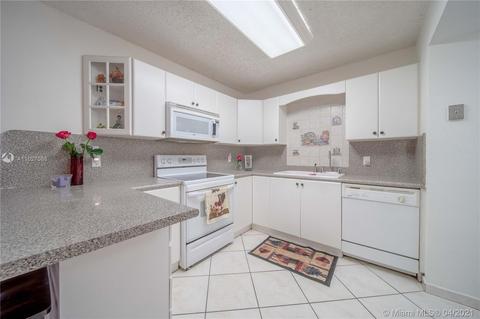 241 E 13th St, Hialeah, FL 33010 photo 8