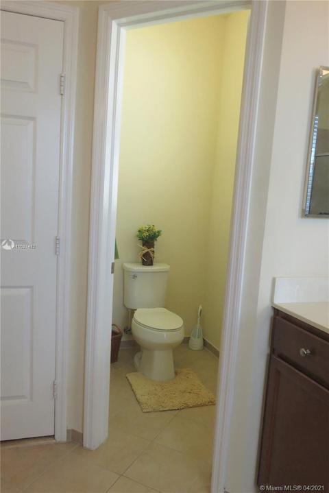 8619 W 33rd Ave, Hialeah, FL 33018 photo 16