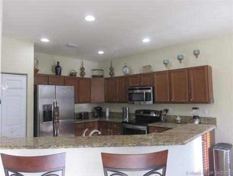8619 W 33rd Ave, Hialeah, FL 33018 photo 5