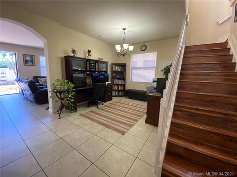 8619 W 33rd Ave, Hialeah, FL 33018 photo 9