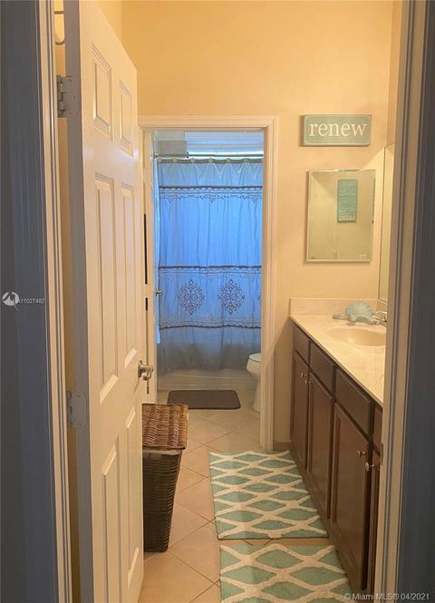 8619 W 33rd Ave, Hialeah, FL 33018 photo 28