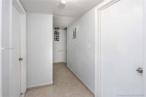 7095 W 3rd Ave, Hialeah, FL 33014 photo 13